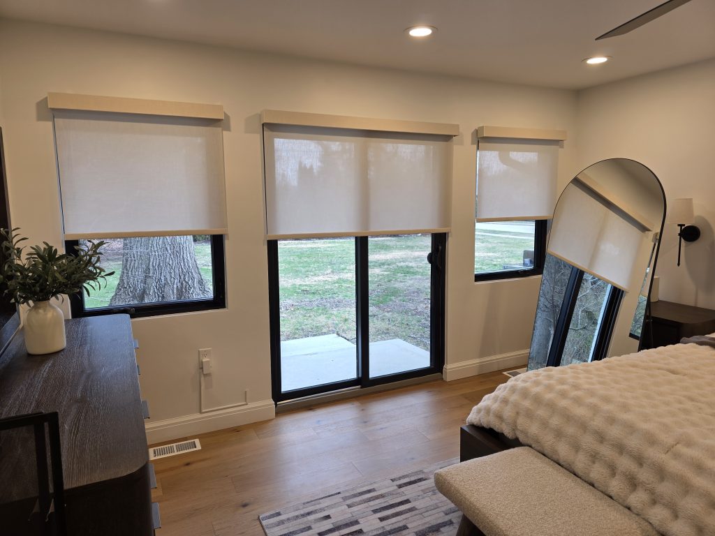 Roller Shade on door wall